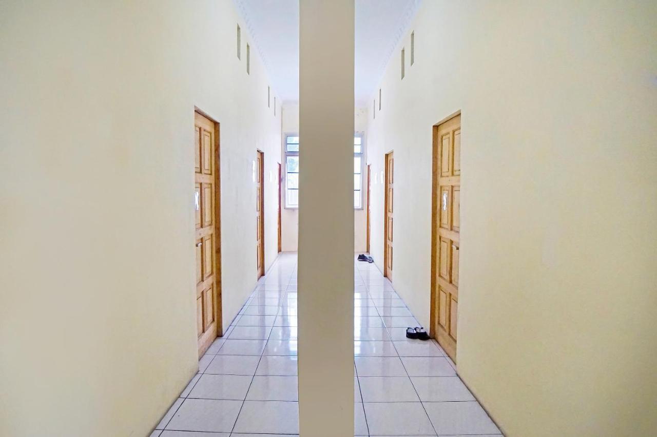 Oyo 91435 Berliany Home 2 Medan Buitenkant foto
